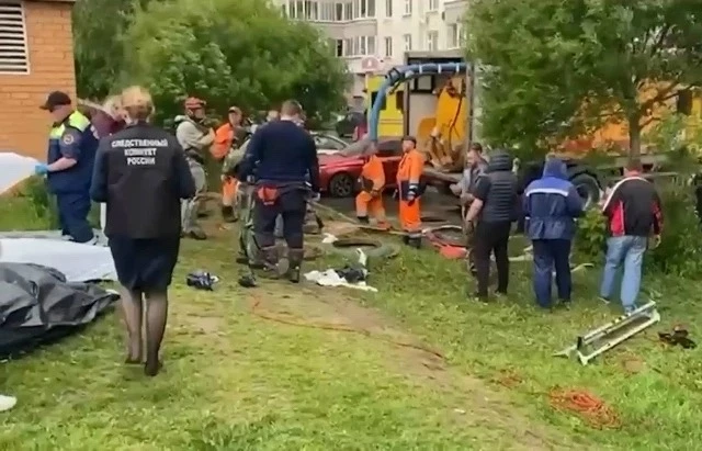 😱😱😱5 мужчин и шесть женщин...