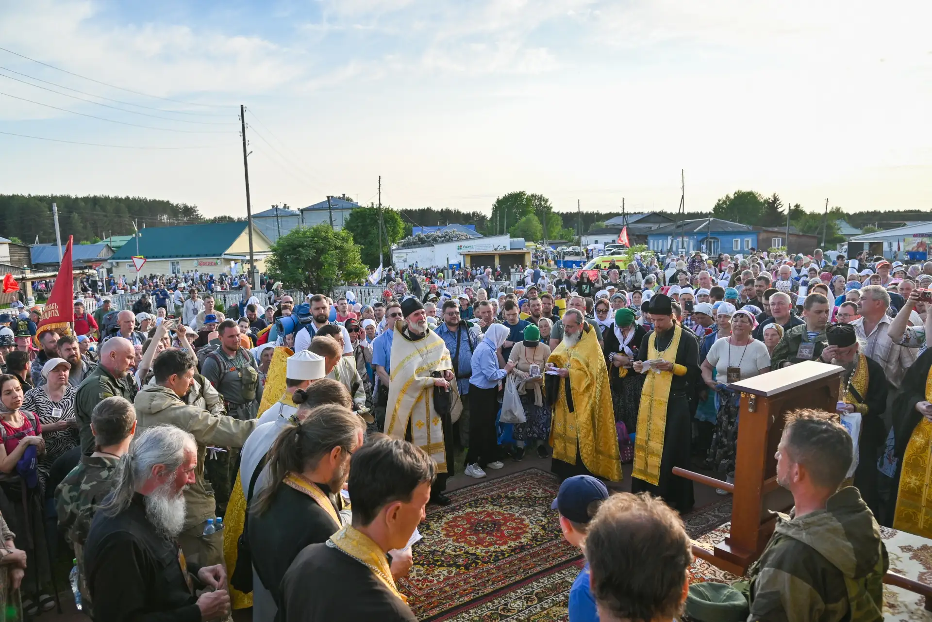 В конце апреля планируется поездка рабочей группы - выездное совещание по подготовке и проведению Вс