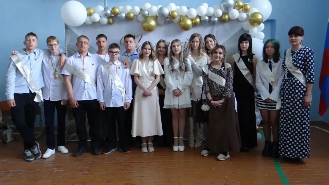 ✨ Последний звонок в 9‑м классе: момент, который запомнится навсегда! ✨