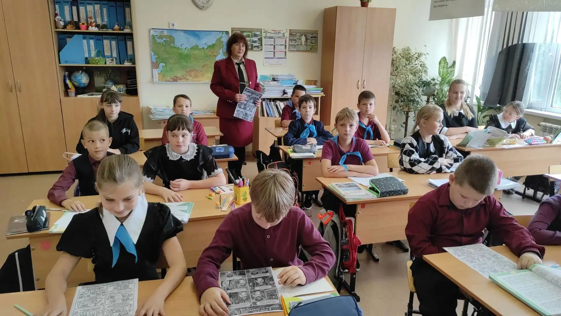 🧑‍🏫 Специалисты Управления Роспотребнадзора по Белгородской области провели урок здор...