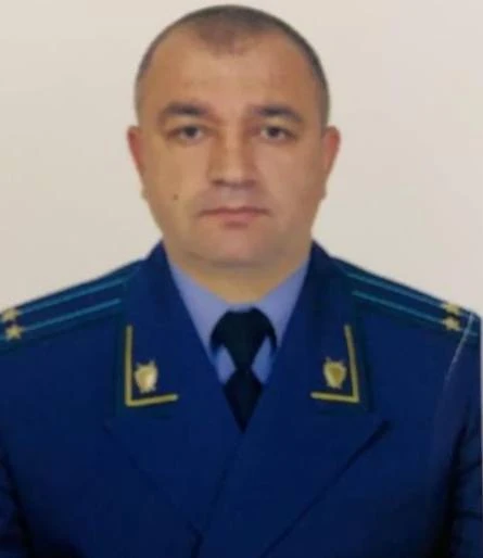 В Осетии прокурор проиграл 50 млн рублей на ставках и повесился