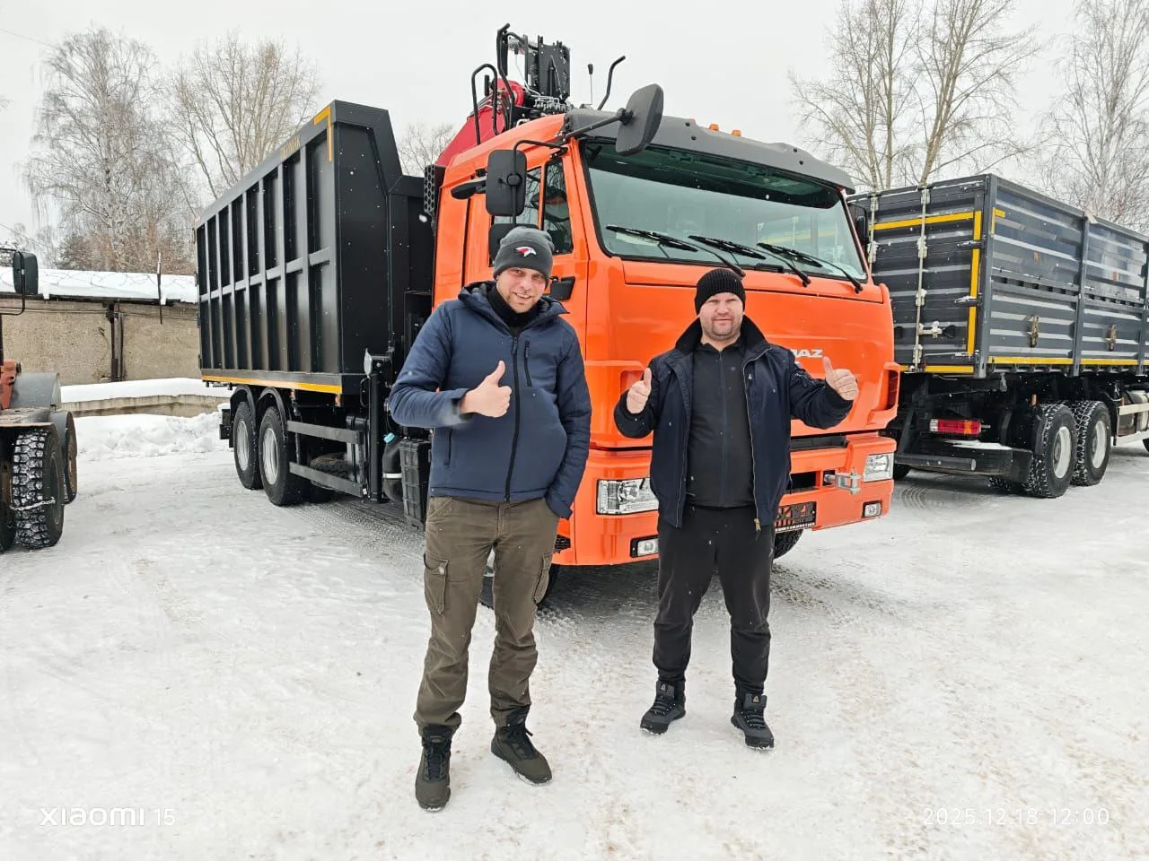Очередной ломовоз на шасси КамАЗ 65115 отправился в Москву.