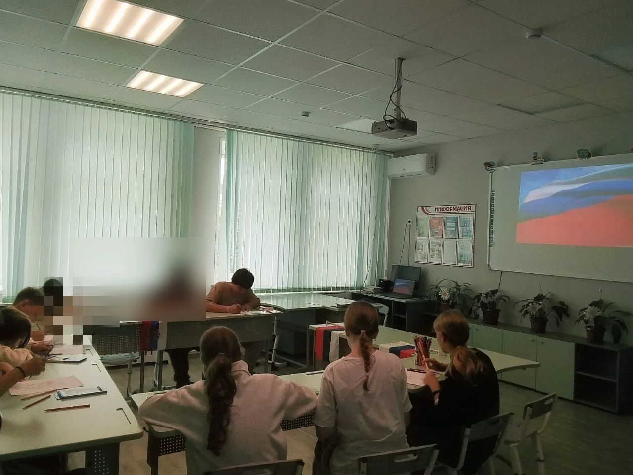22 августа — дата, которая объединяет миллионы людей по всей стране. В честь Дня госуда...