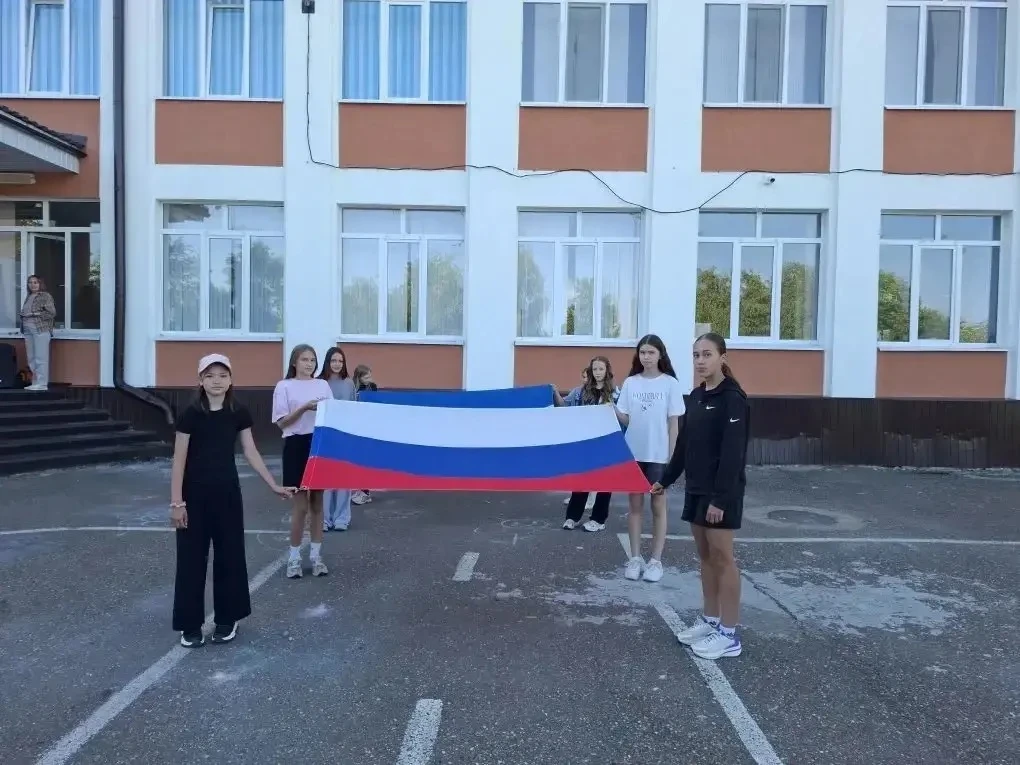 ☀️ Яркий день в лагере «Спортивное детство»: зарядка, концерт, экоквиз и полоса препятс...