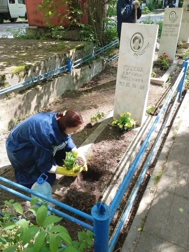 🔴 4 июня в Вагонном участке Новосибирск-Главный почтили память жертв Уфимской катастрофы.

🕊 Работ