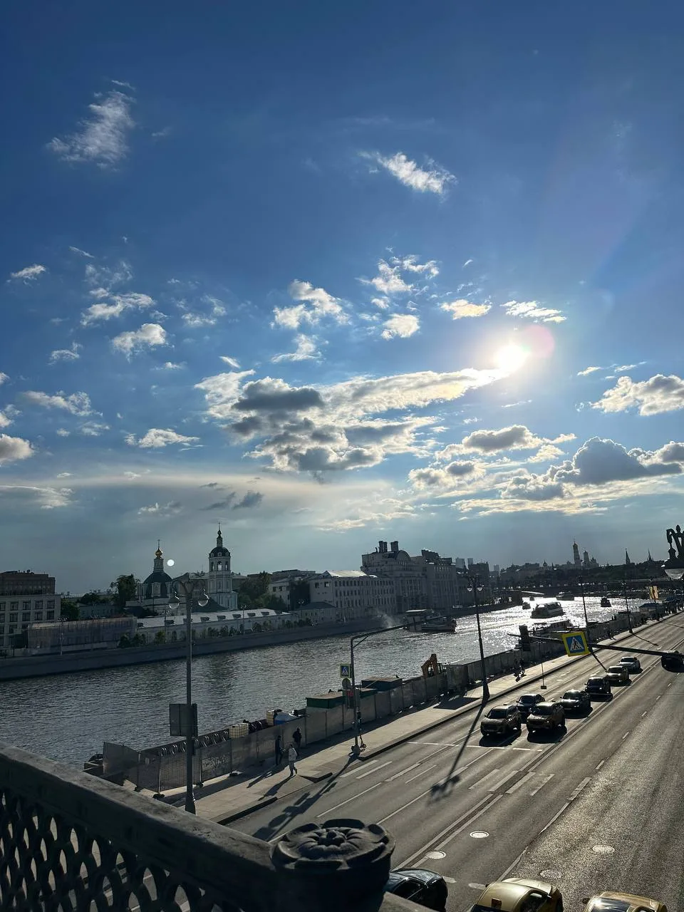 День сегодня начала с пилатеса 💪🏻