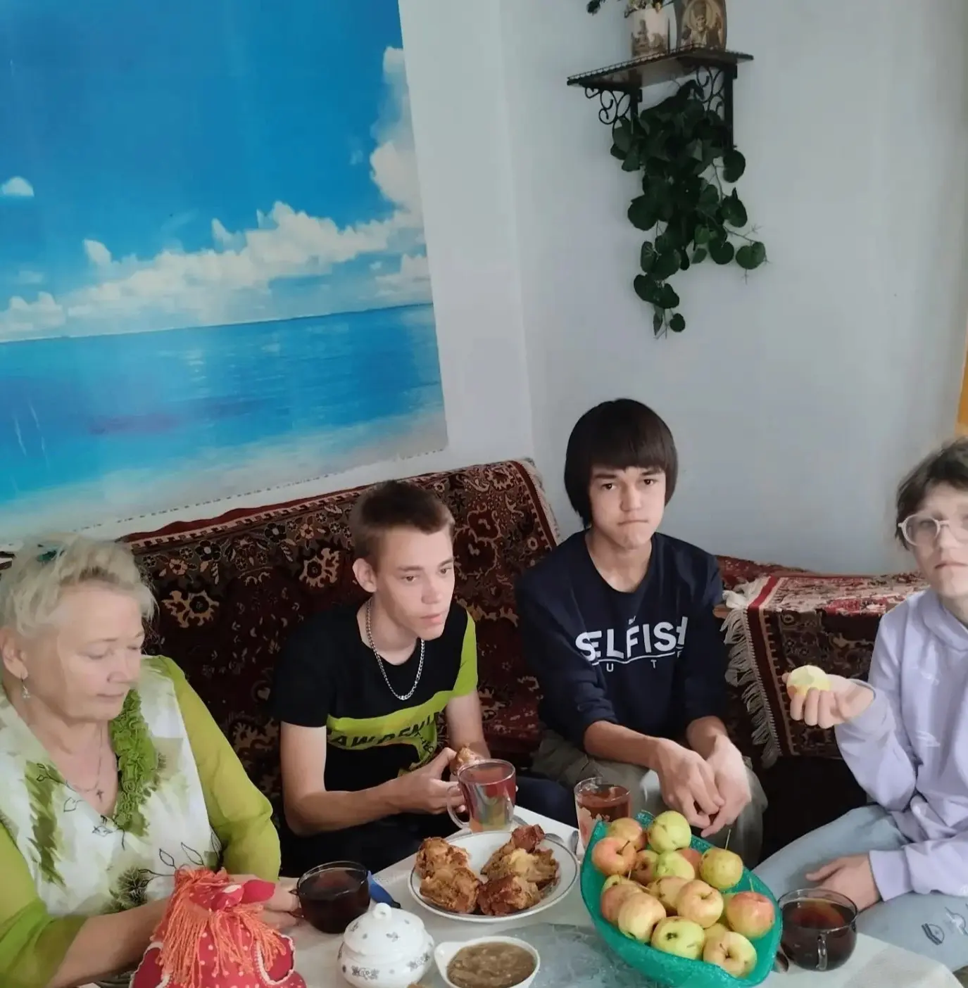 сть дни, которые согревают душу. Сегодня был именно такой. Наш небольшой отряд решил по...