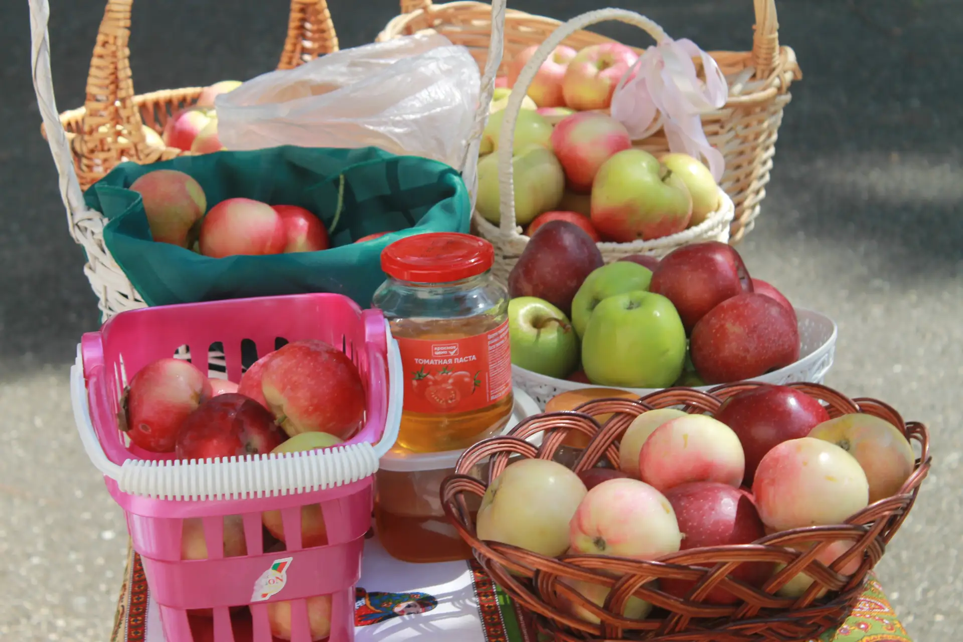 🍎 Яблочный спас в нашем детском саду! Сочные традиции, улыбки и гости!