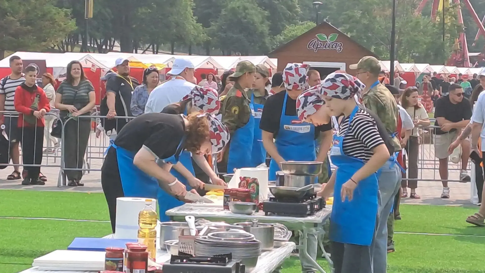 Вкусная новость! 🍽️

Наши школьники — в деле! Мы приняли участие в Чемпионате по кулинарии в рамках