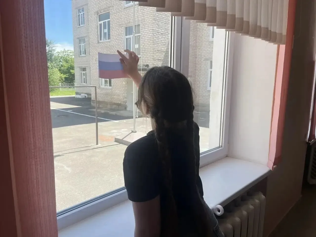 🎉 Учащиеся нашей школы присоединились к Всероссийской акции «Окна России»! 🇷🇺 🎉