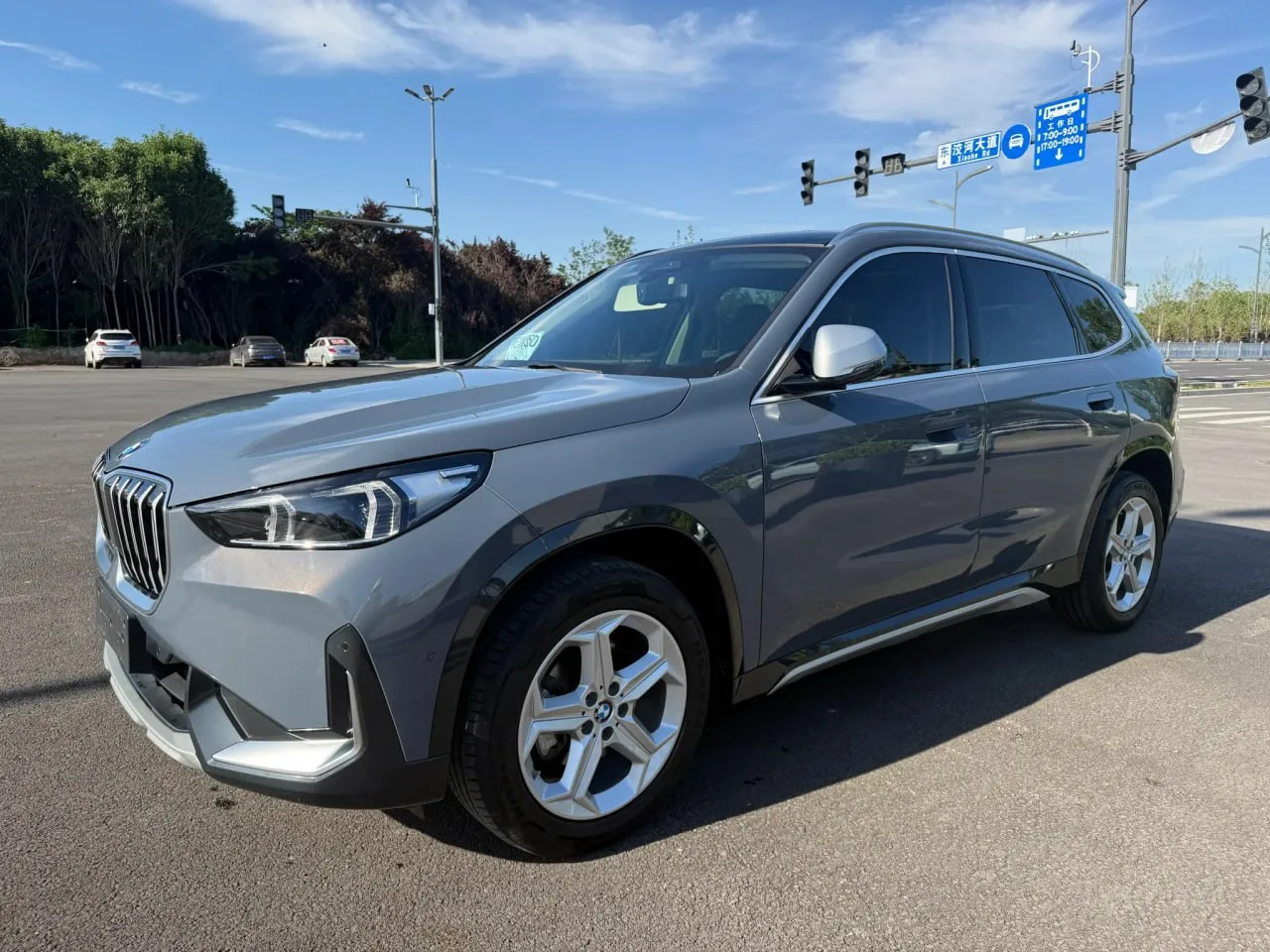 🚘 BMW X1 sDrive 20Li X Design Package