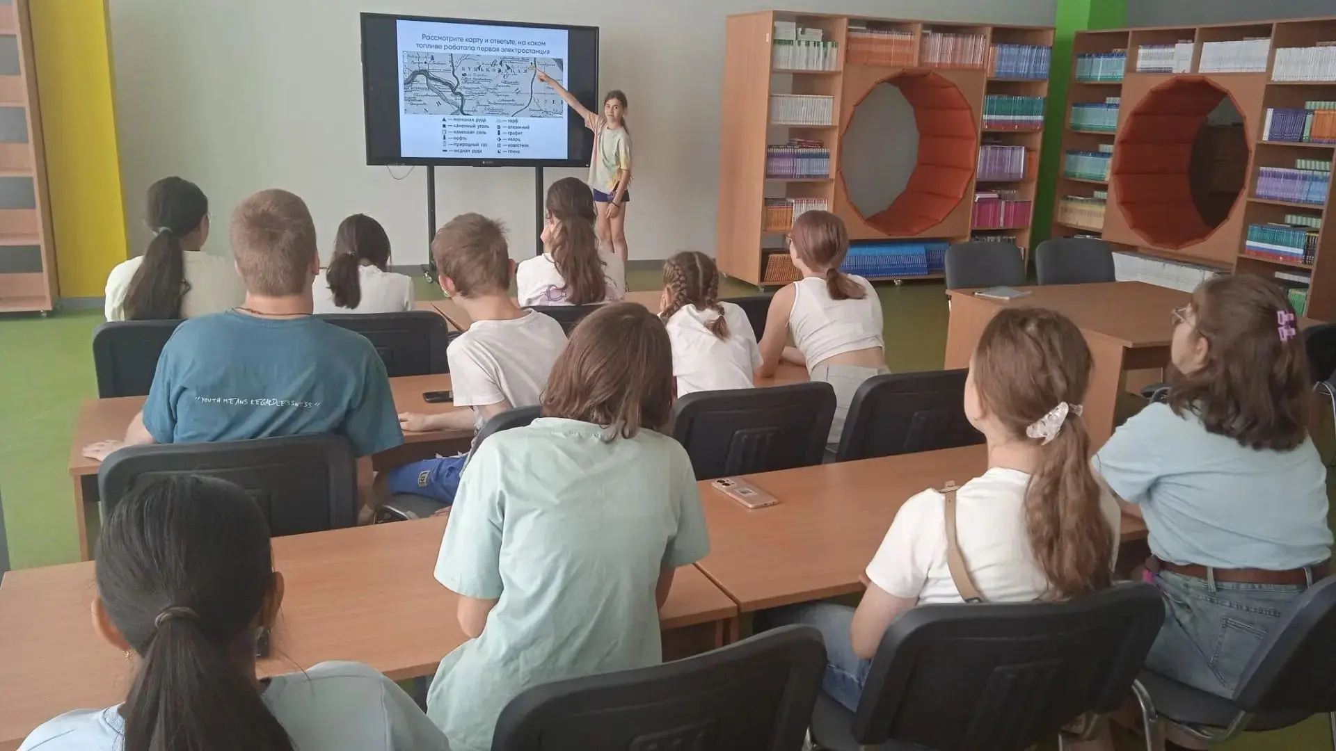 В рамках проекта «Умные каникулы» на занятиях по краеведению ребята совершили настоящее путешествие 