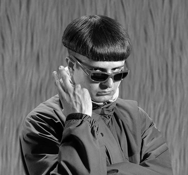 Певец Oliver Tree погиб при столкновении двух вертолетов в Рио-де-Жанейро, сообщает CNN Brasil.

Авт