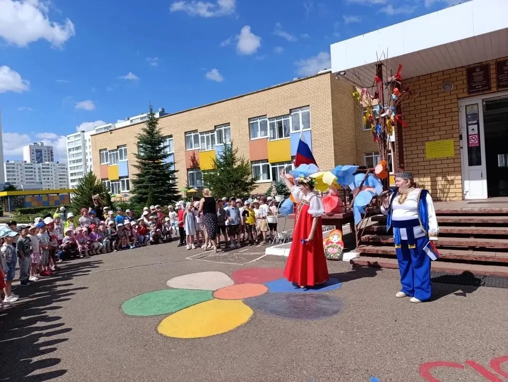 🇷🇺 День России! 

Сегодня  в нашем детском саду №98 «Планета детства» ярко и увлекательно прошло р