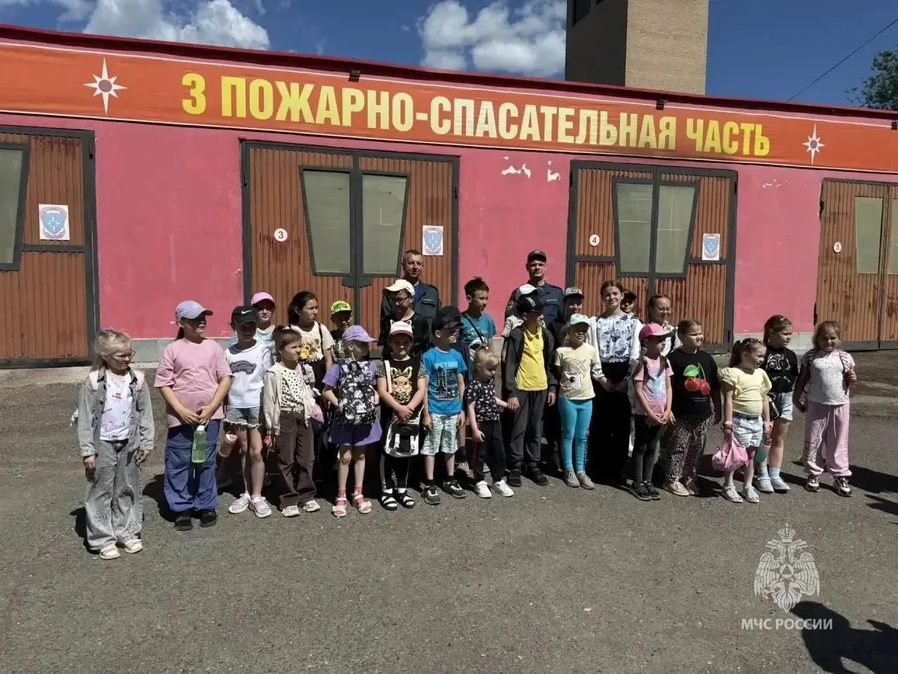 В 3 ПСЧ прошла экскурсия для воспитанников МАУ ДО «Центр детского творчества» в Оренбурге

Сотрудник