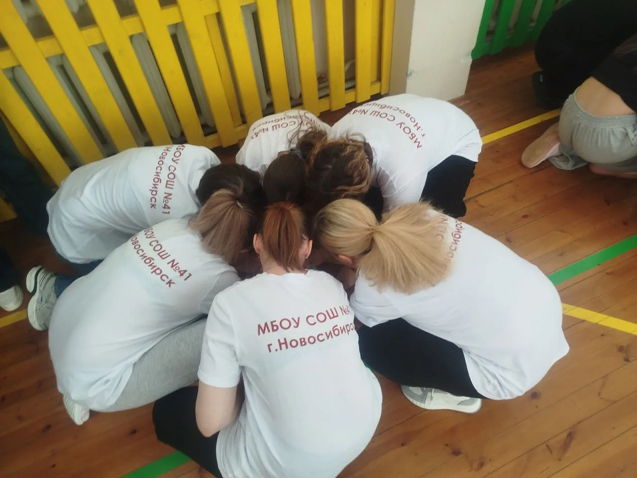Спортивный фестиваль "А ну-ка, девочки", посвящённый Международному женскому дню, продолжается и мы 