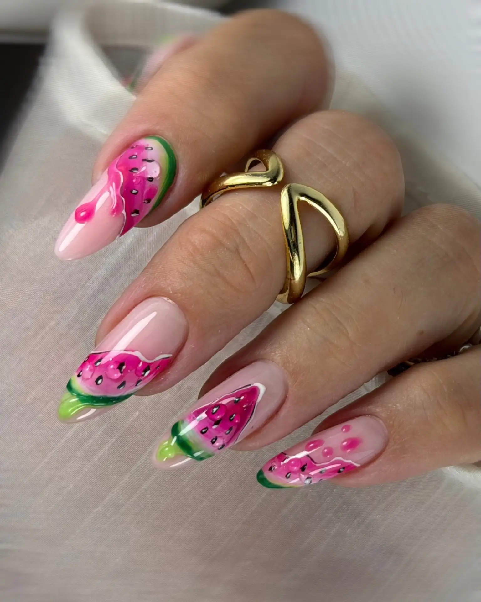 🍉

Мастер nailsbyharry_

💅 Ногти