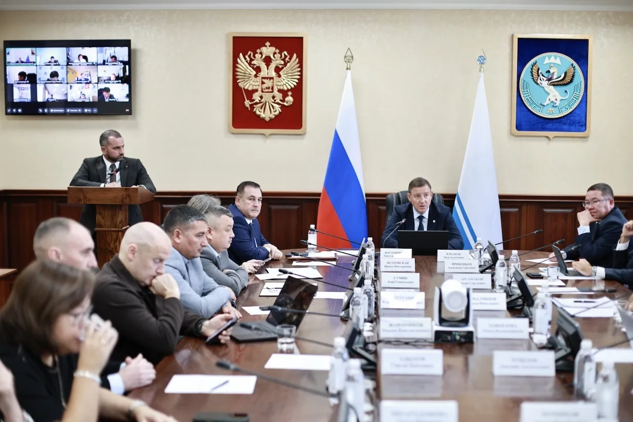 Провели очередное заседание Правительства.