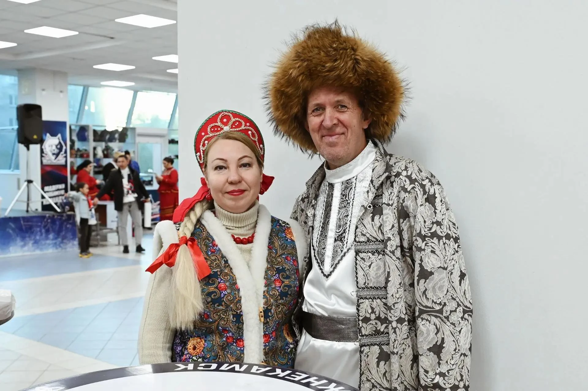 Люд честной, болельщики удалые! Кличем вас на завтрашнюю ледовую сечу славной дружины в...