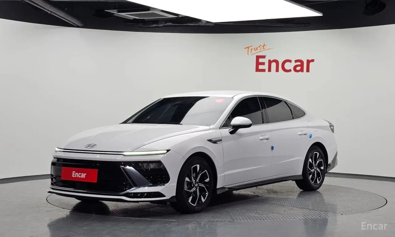 🚘 Hyundai Sonata 🚘 (2023)
Под заказ из Южной Кореи 🇰🇷

📰Hyundai Sonata — стильный и комфортный 