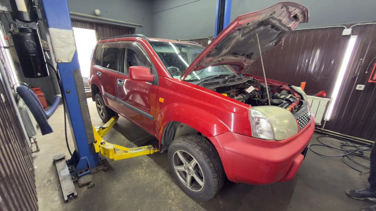 🔧 Nissan X-Trail 2000 года с пробегом 257 133 км — комплекс работ в CARZONE.