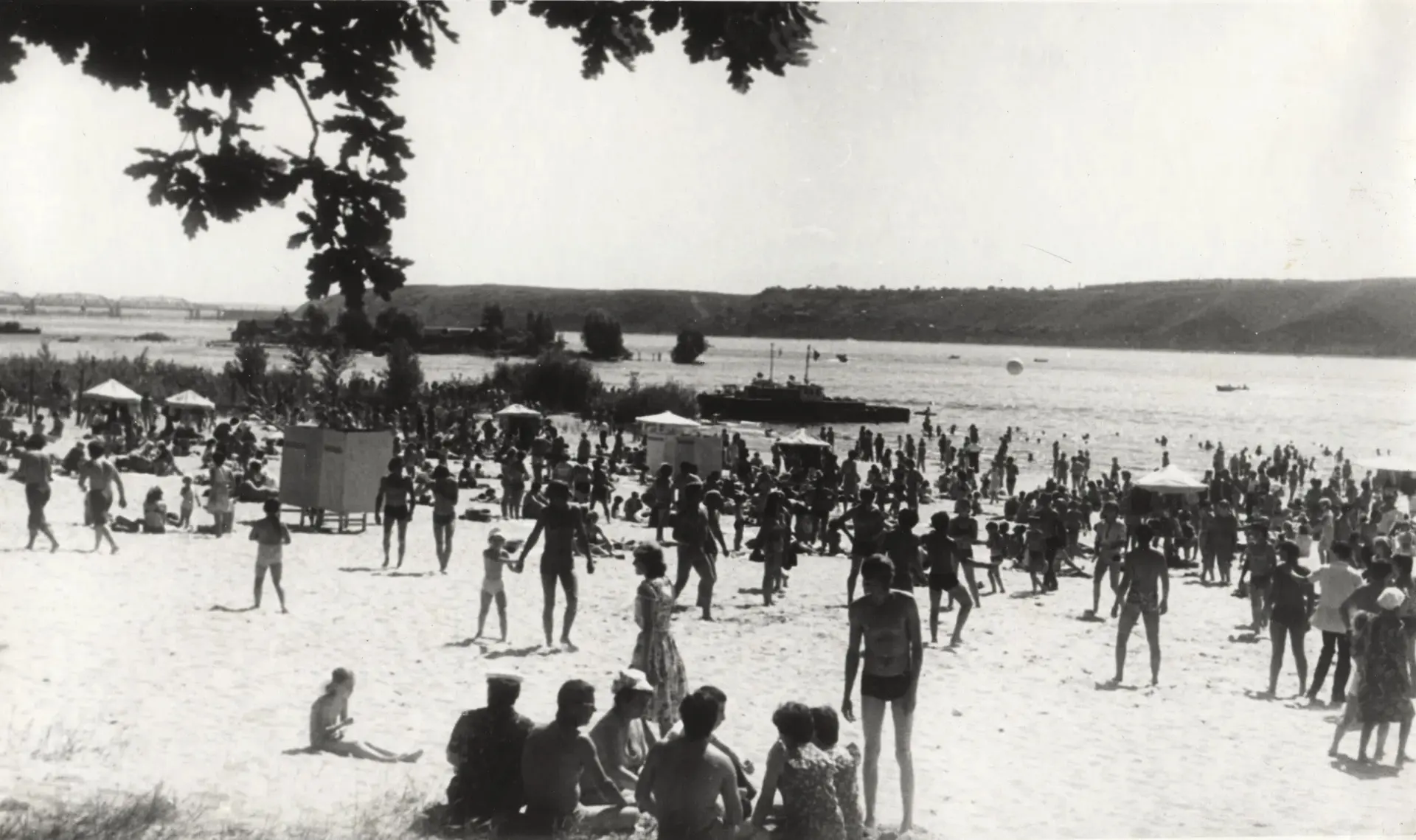 Городской пляж в 1983 году