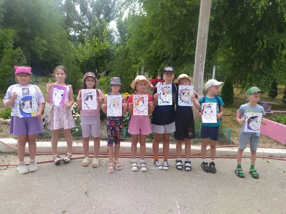 🎨 В «Красках лета» каждый день — событие! 🎨

Кажется, только вчера началась смена, а позади уже ст