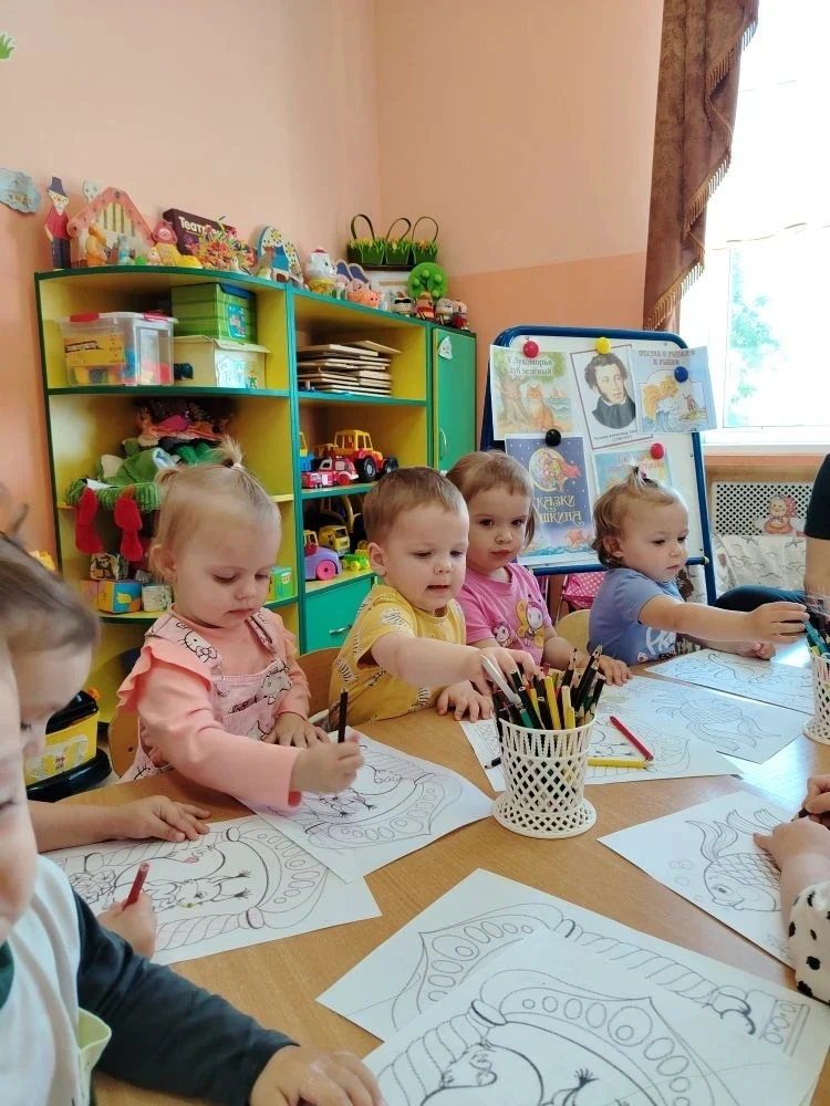 Сказки Александра Сергеевича Пушкина учат нас доброте, отзывчивости, смелости и целеустремленности. 