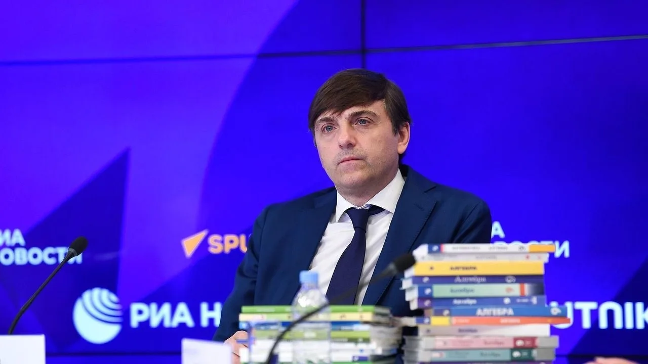 🧑‍🏫Дополнительные каникулы с 15 по 21 февраля будут положены первоклассникам в новом ...