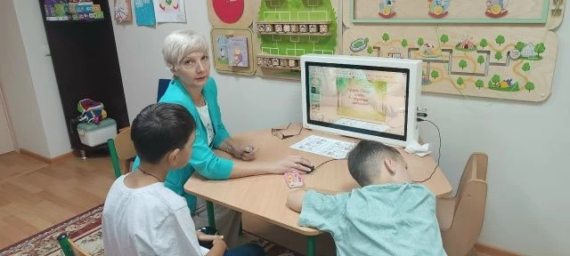 В центре социальной реабилитации города Донецка " С надеждой на будущее" Петровского ра...