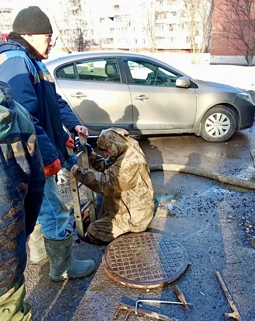 В Электростали выполнен ремонт крестовины водопровода  👨‍👩‍👧‍👦Специалисты Мособлводоканала завершили
