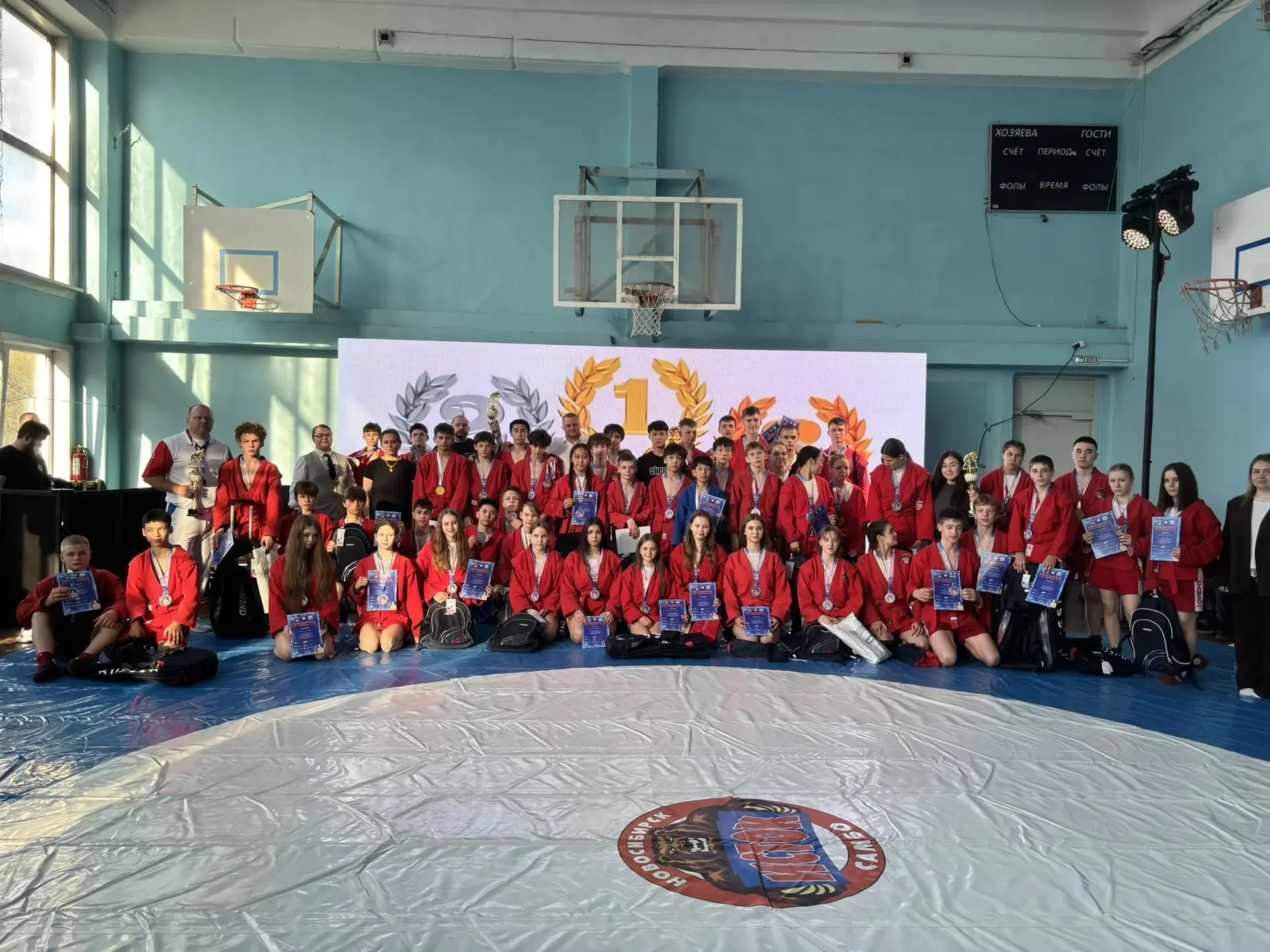 🏆3 мая в стенах нашей школы прошел открытый турнир по самбо памяти Воротникова А.А.💪  Александр Алек
