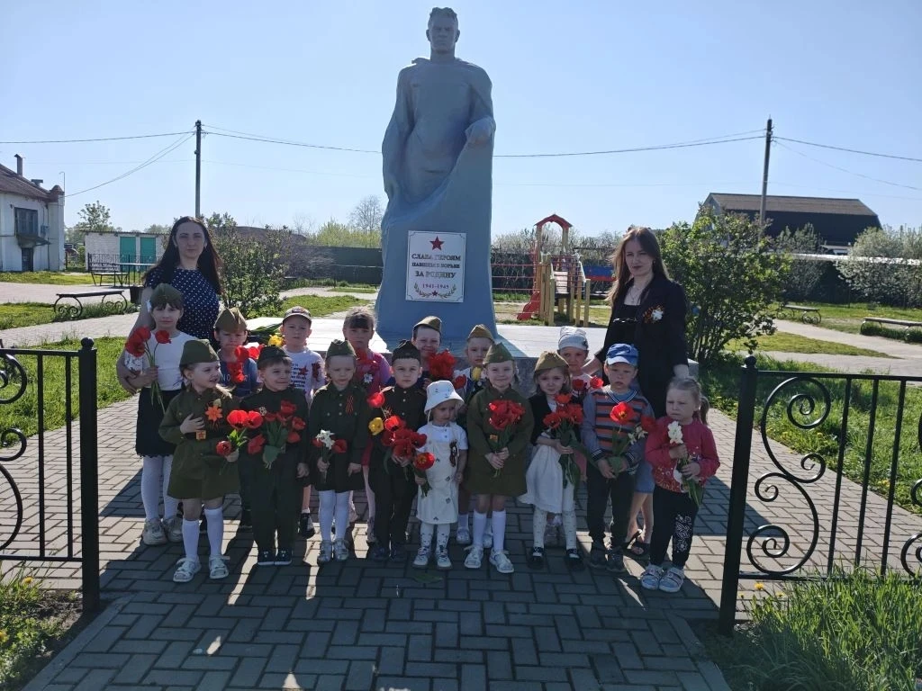 С праздником! 💐С днём Победы! 🕊