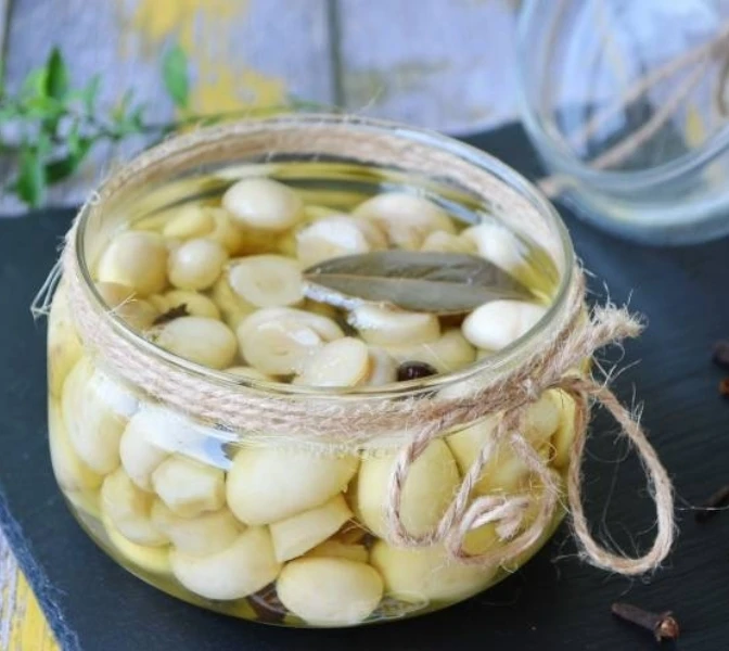 МАРИНОВАННЫЕ ШАМПИНЬОНЫ