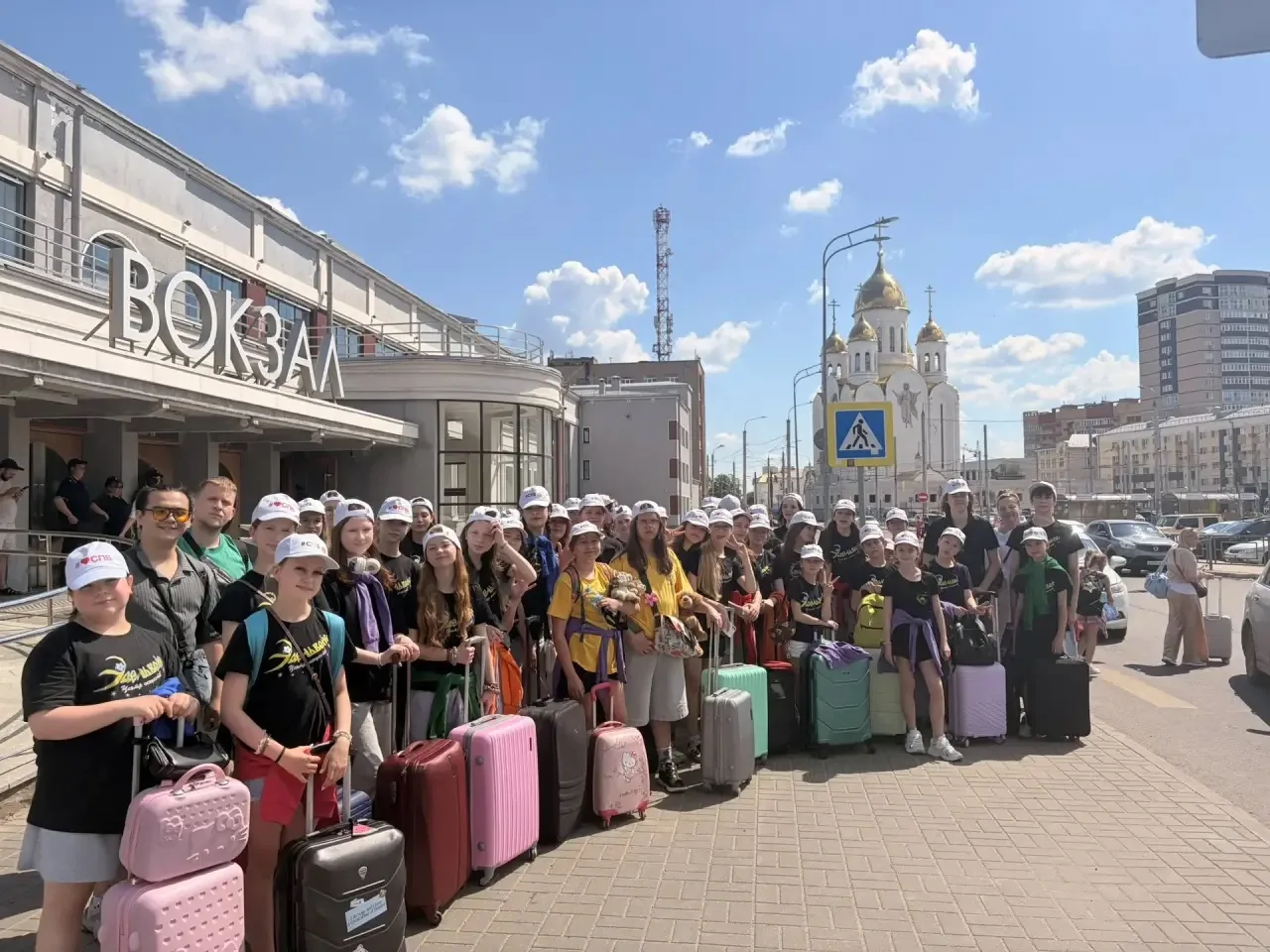 🇷🇺 СЛАВИМ РОССИЮ 🇷🇺

9 июня 2026 года делегация Центра искусств Приморского района в количестве 