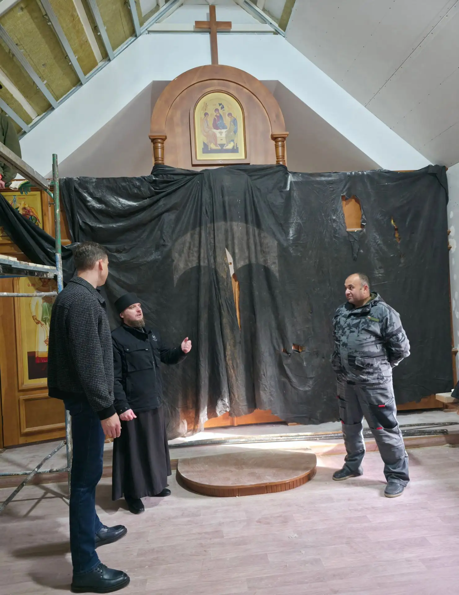 Общими силами преображаем храм в посёлке Пригородный