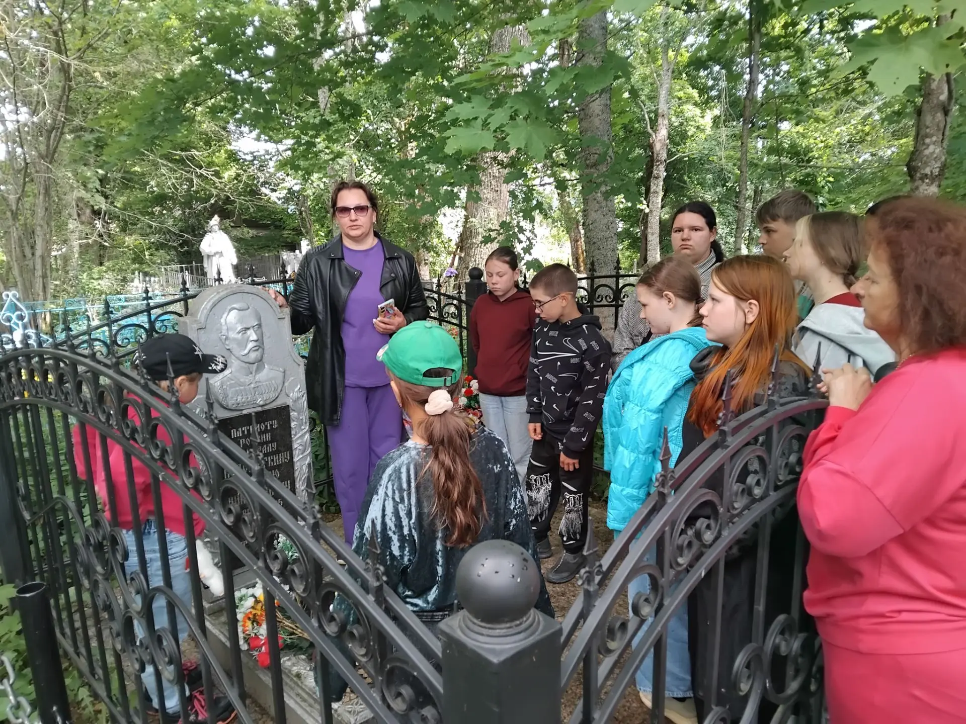 Новый день в пришкольном лагере «Дружба народов» начался бодро и энергично с утренней з...
