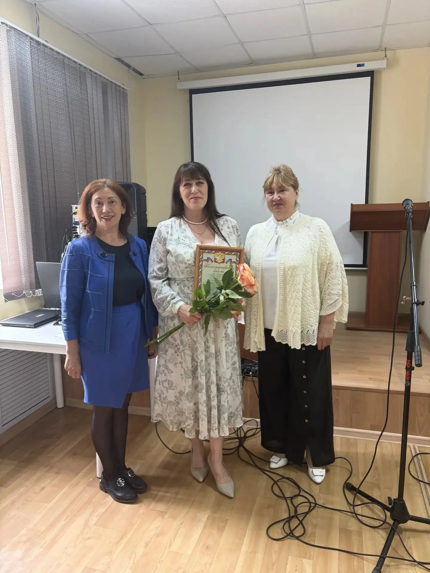 💐Ко Дню медицинского работника главный врач Виктория Олеговна Аксёнова поздравила коллектив ТОГБУЗ 