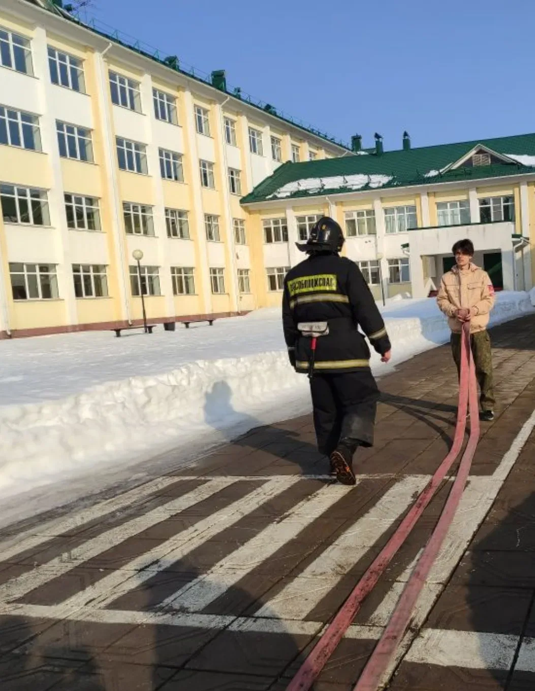 🔥 26 марта в МОУ «Глебовская СОШ» прошёл школьный этап соревнований «Школа безопасности»! 🚒Наши ребя