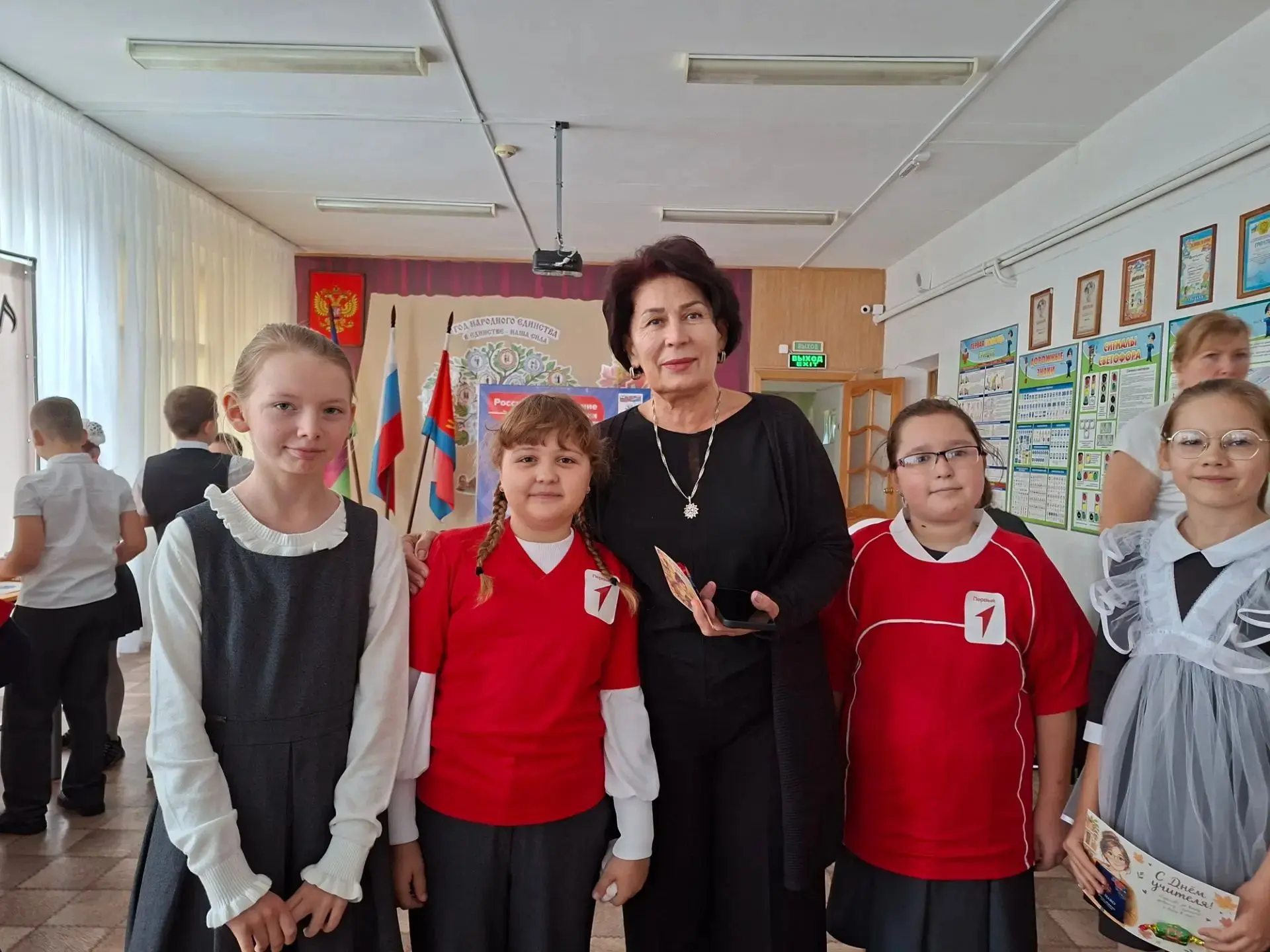 🎈Поздравляем наших любимых учителей!