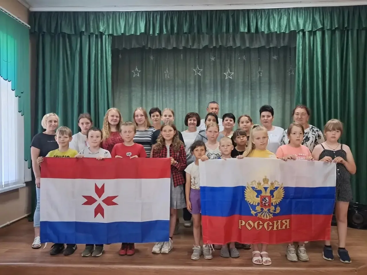 12 июня, в День России, село Красино радушно приняло гостей!

Учащиеся Ардатовской СОШ, отдыхающие в
