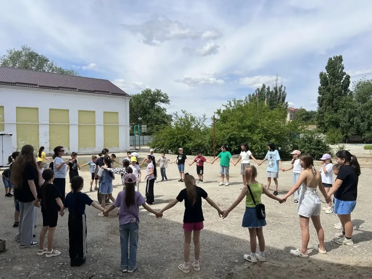 День второй в ЛДП «Радуга»: «Широка и щедра русская душа»