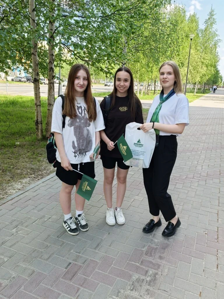 В День России, который 12 июня отметила вся страна, специалисты системы обязательного медицинского с