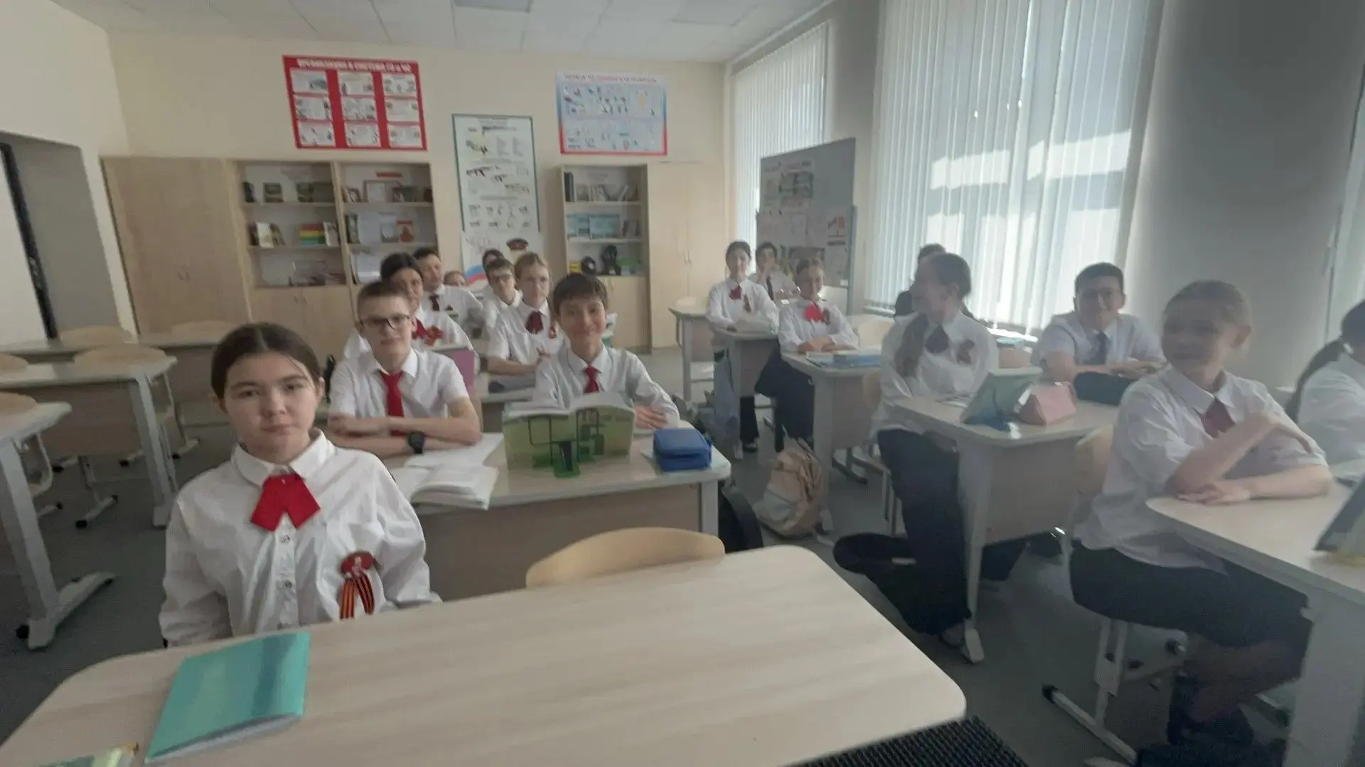 Символ Великой Победы!🇷🇺 Георгиевская лента символизирует подвиг советских солдат и напоминает о вел