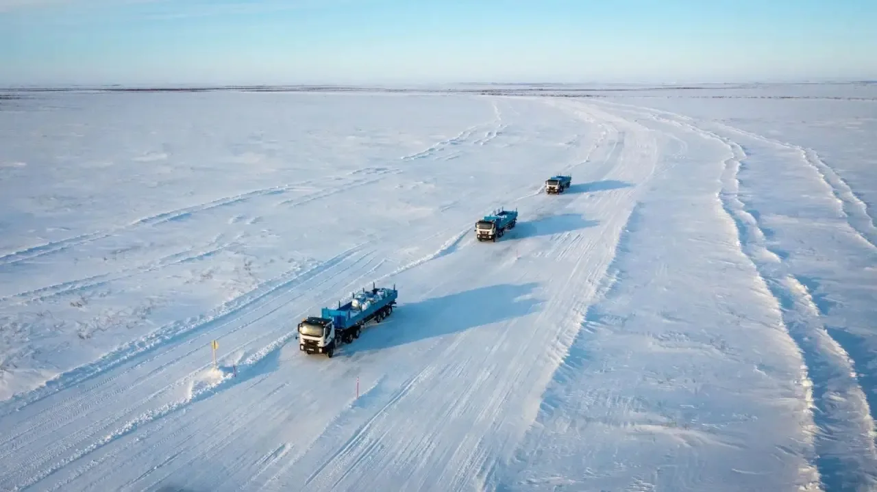 🚚 В Якутии нефтяники запустили беспилотные грузовики   На дорогах Якутии начали работать первые бесп