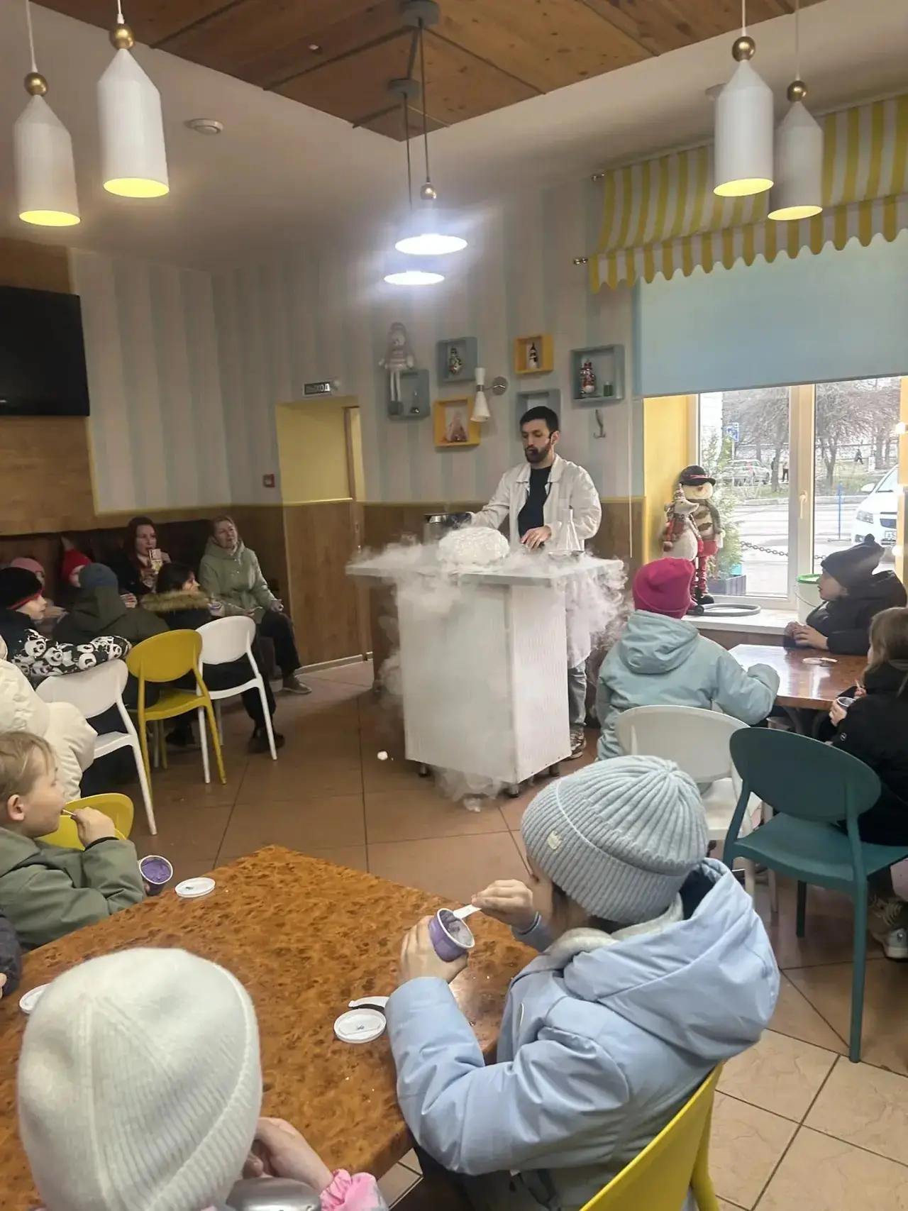 🍦В эту субботу учащиеся 2 «А» и 2 «В» классов побывали на фабрике мороженого в Ногинске.  🍧Ребята ув