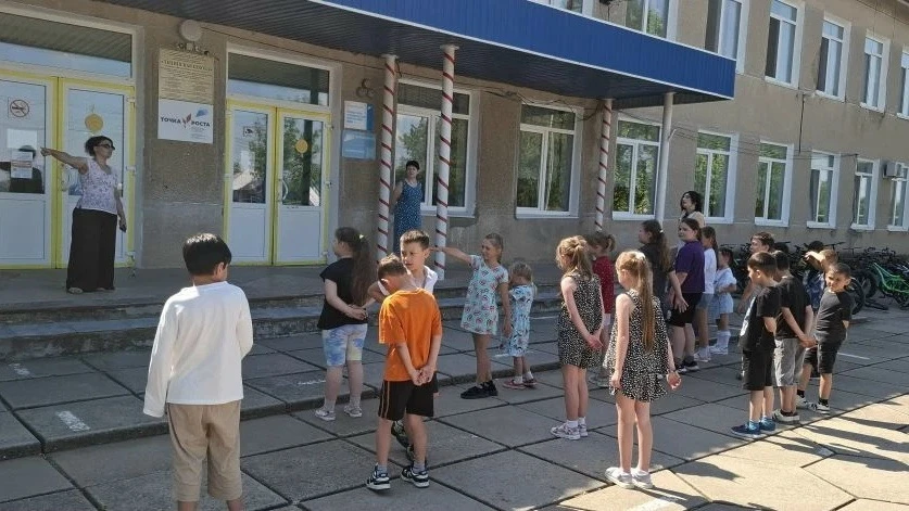 ☀️ Сегодня в пришкольном лагере «Солнышко» было по‑настоящему жарко! 🔥

Ребята прошли увлекательный