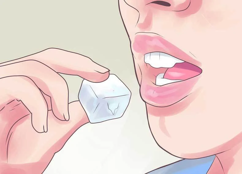 Что делать, если обжёг язык?!  Всё зависит от степени и причин. Если человек выпил химическое вещест