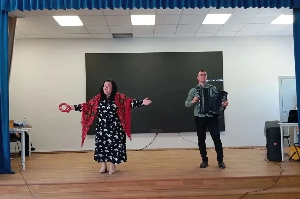 🇷🇺 В преддверии Дня России в лагере  «Дельфин» состоялся яркий и запоминающийся концерт, который о