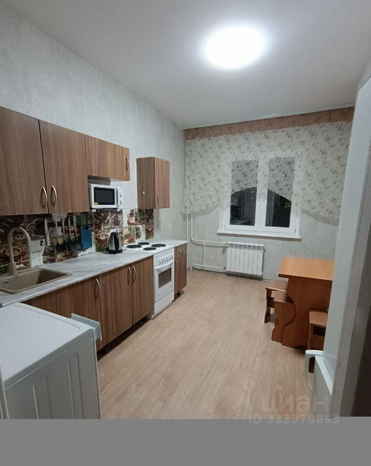 Сдам без посредников: 1-комнатная квартира, 41м²
